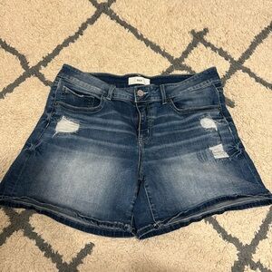 Women’s BKE Jean shorts. Size 32
